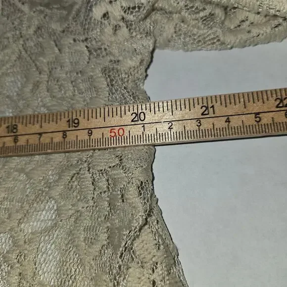 Daytrip Buckle Lace Flyaway Cardigan Large Cream Floral Sheer Open Front NWT - Picture 9 of 13